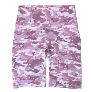 ⭐️ 3 for $18 Fabletics Powerhold Biker Shorts